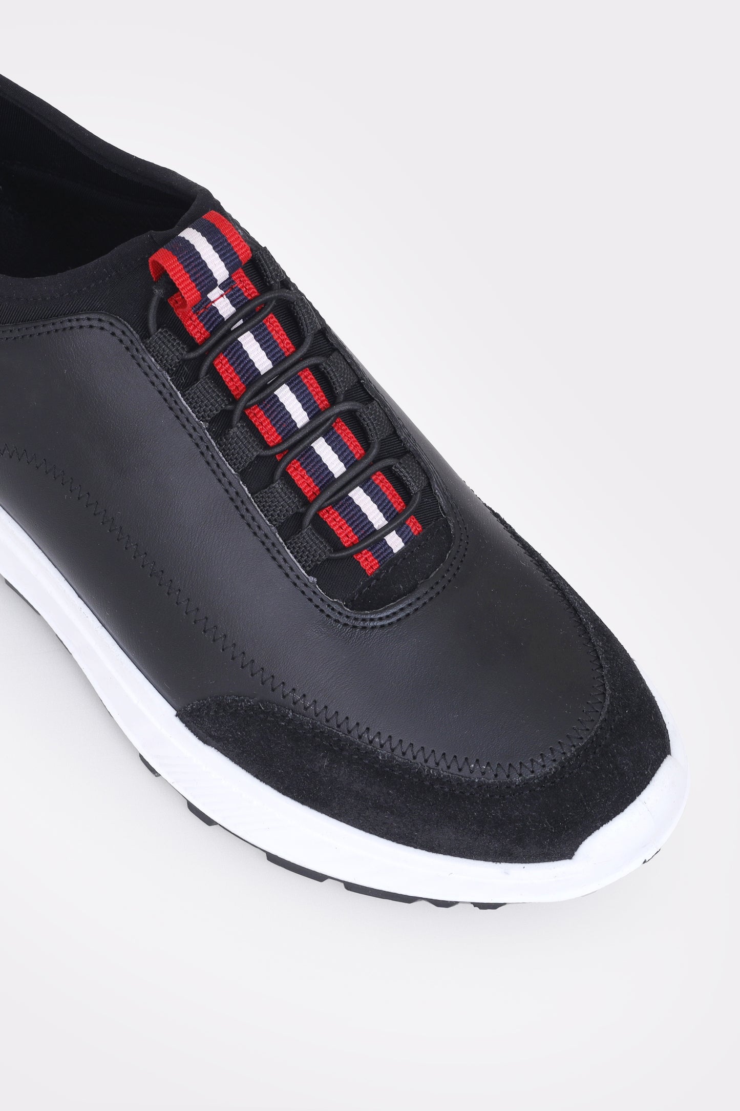 Men's sporty sneakers