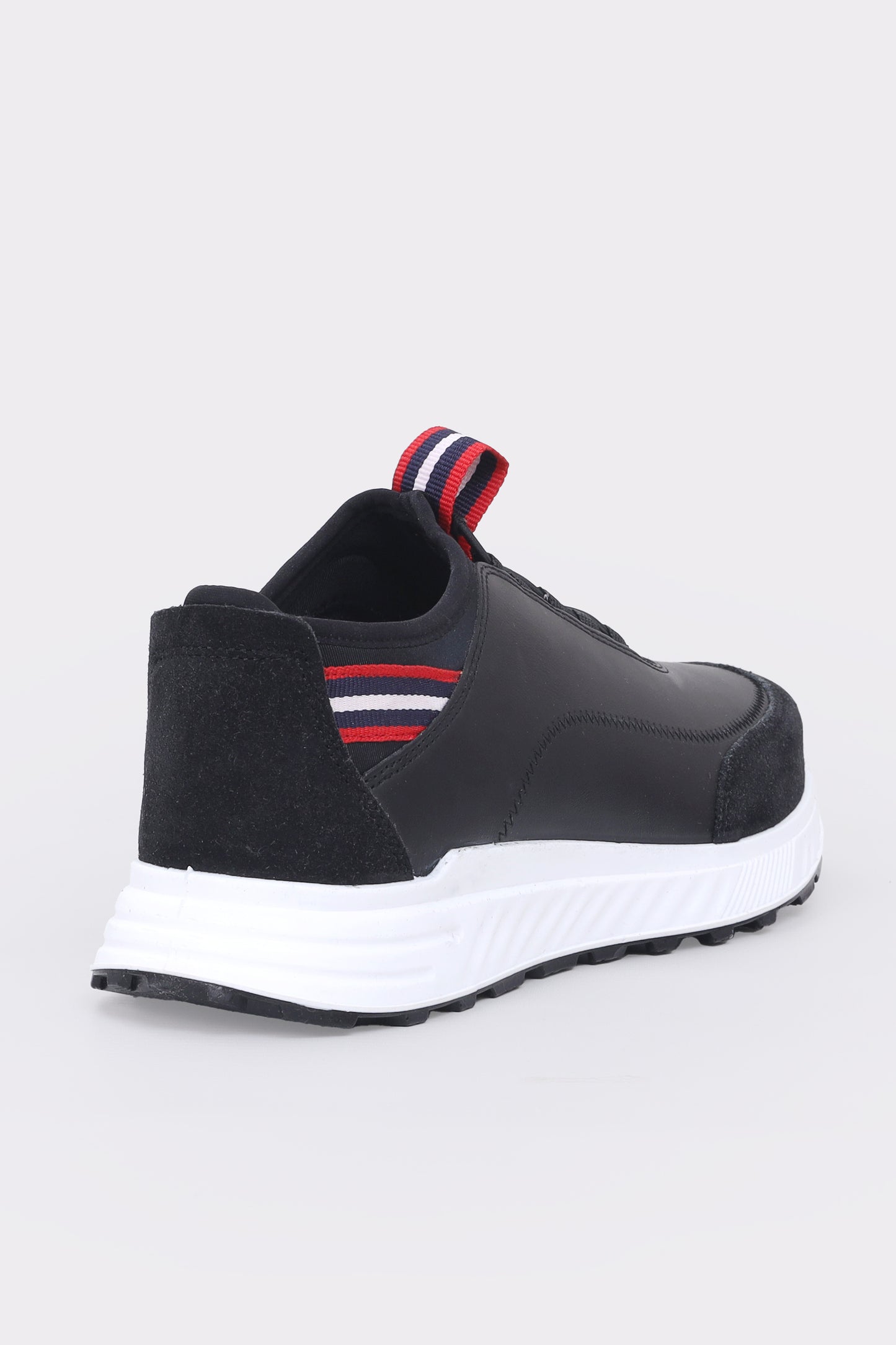 Men's sporty sneakers