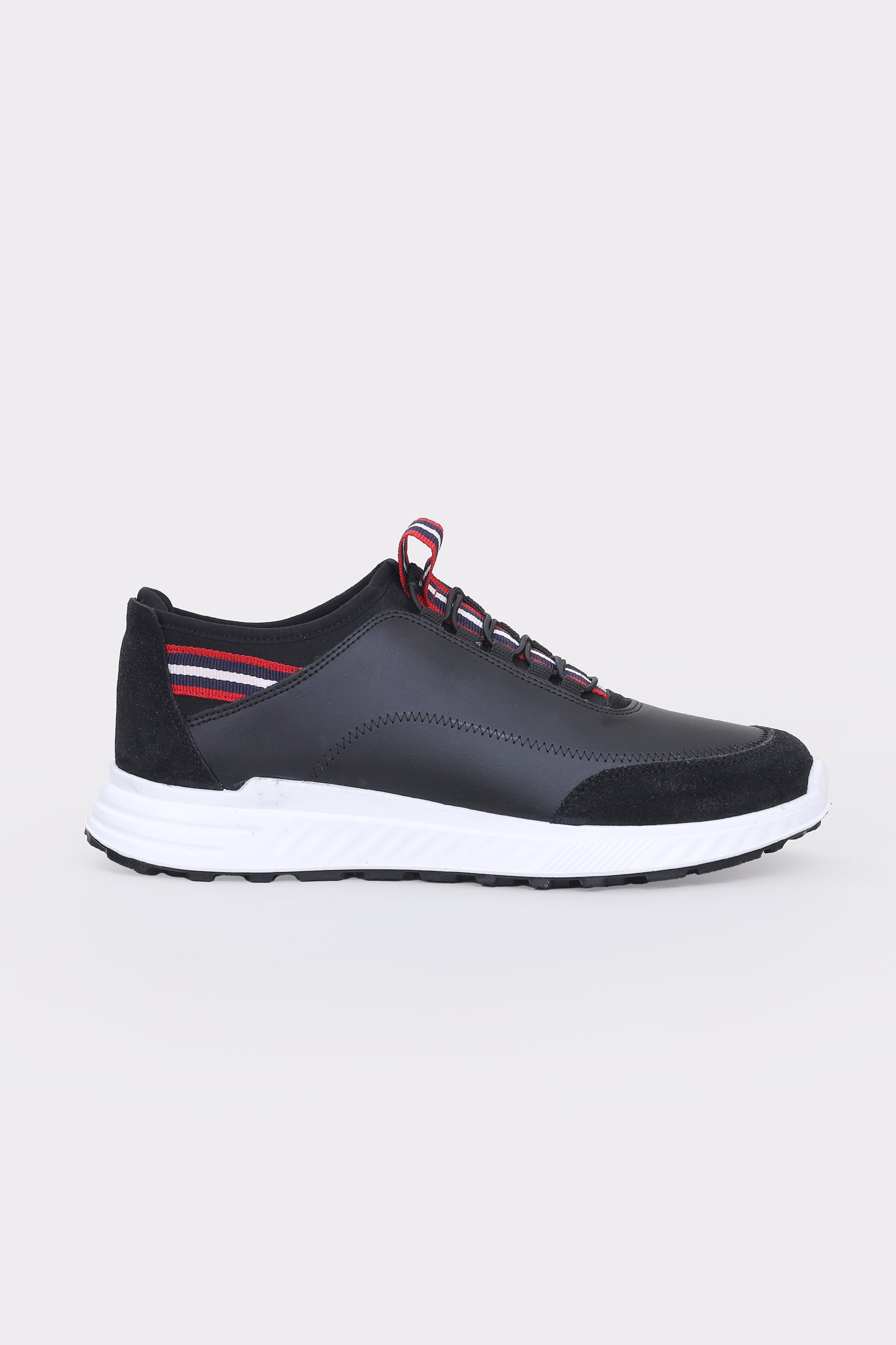 Men's sporty sneakers