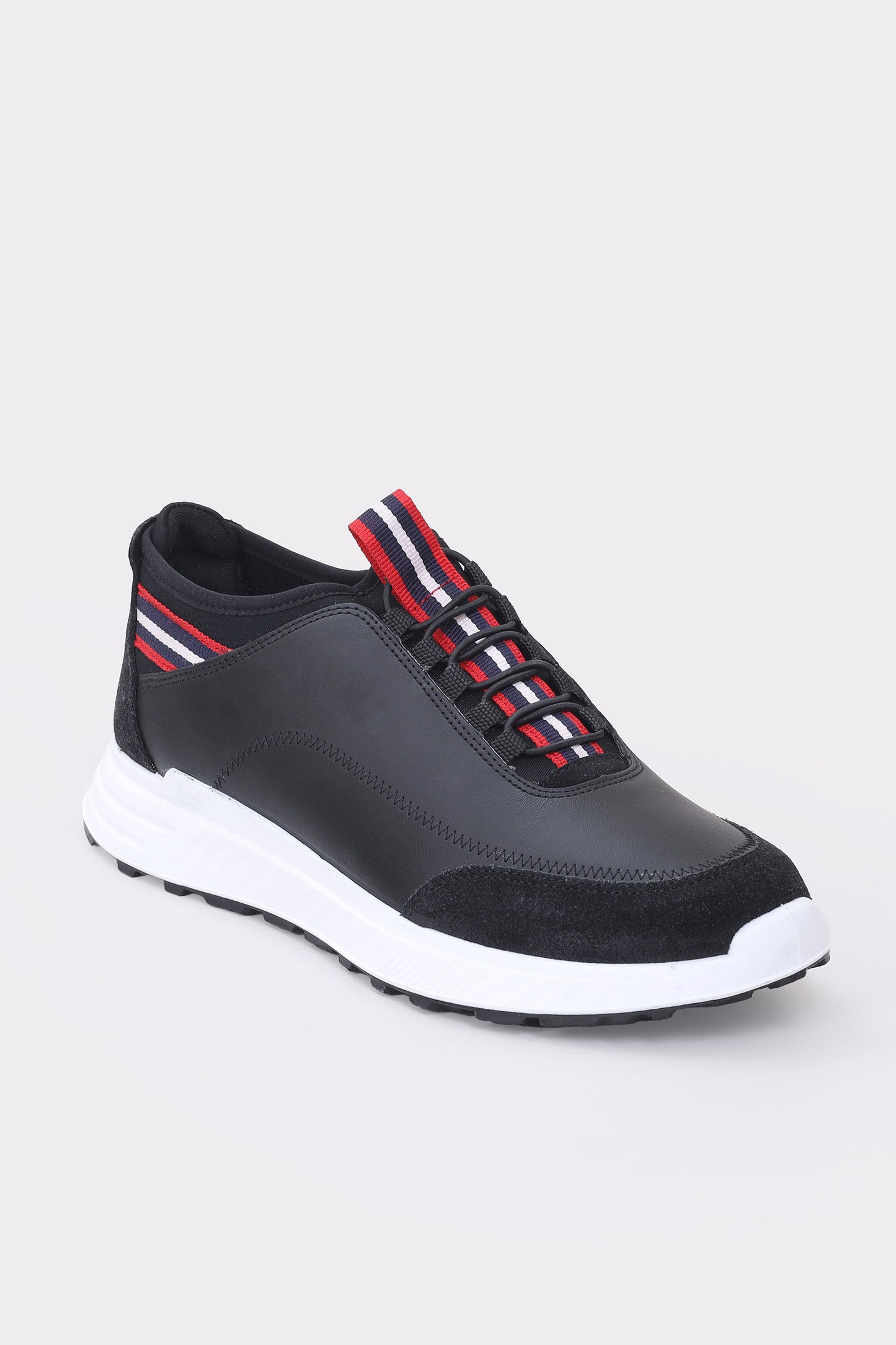 Men's sporty sneakers