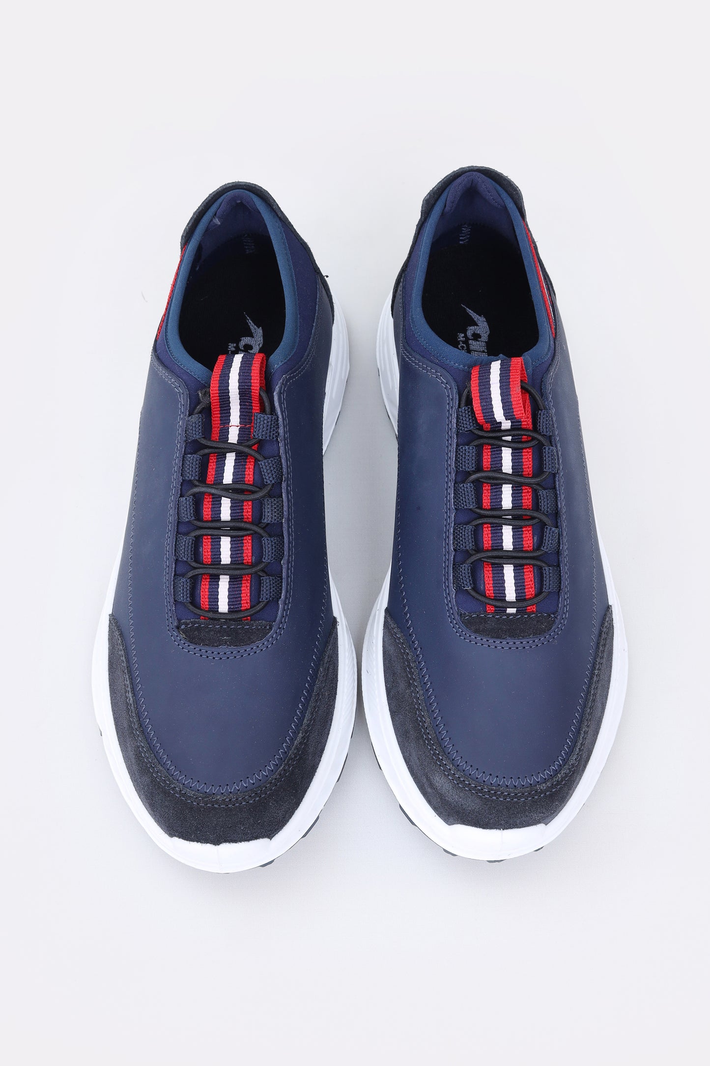 Men's sporty sneakers