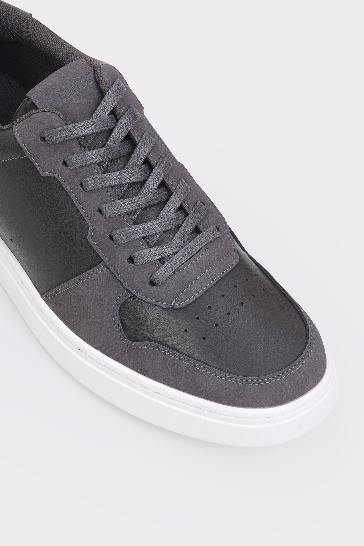 Men Sneakers