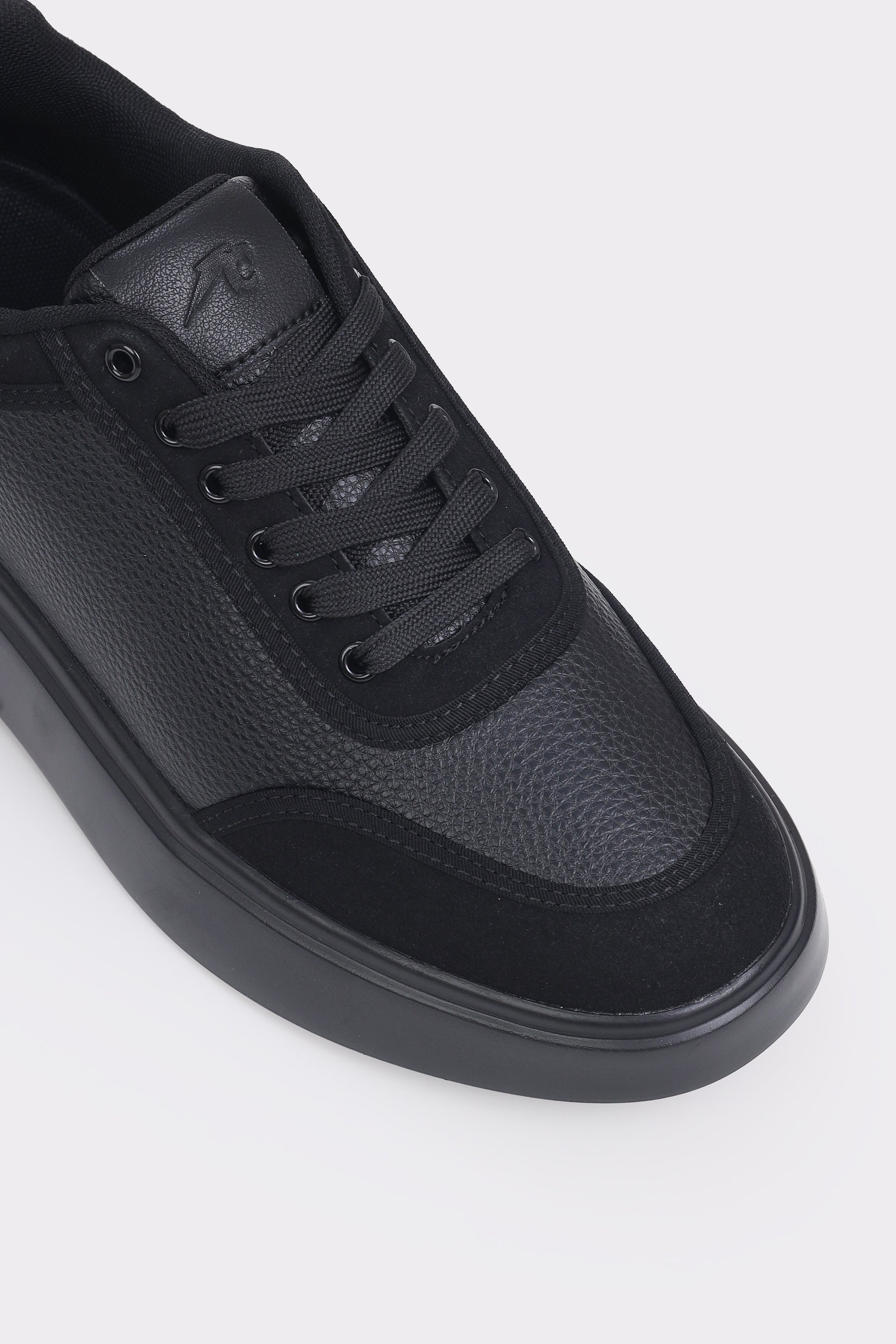 Men Sneakers