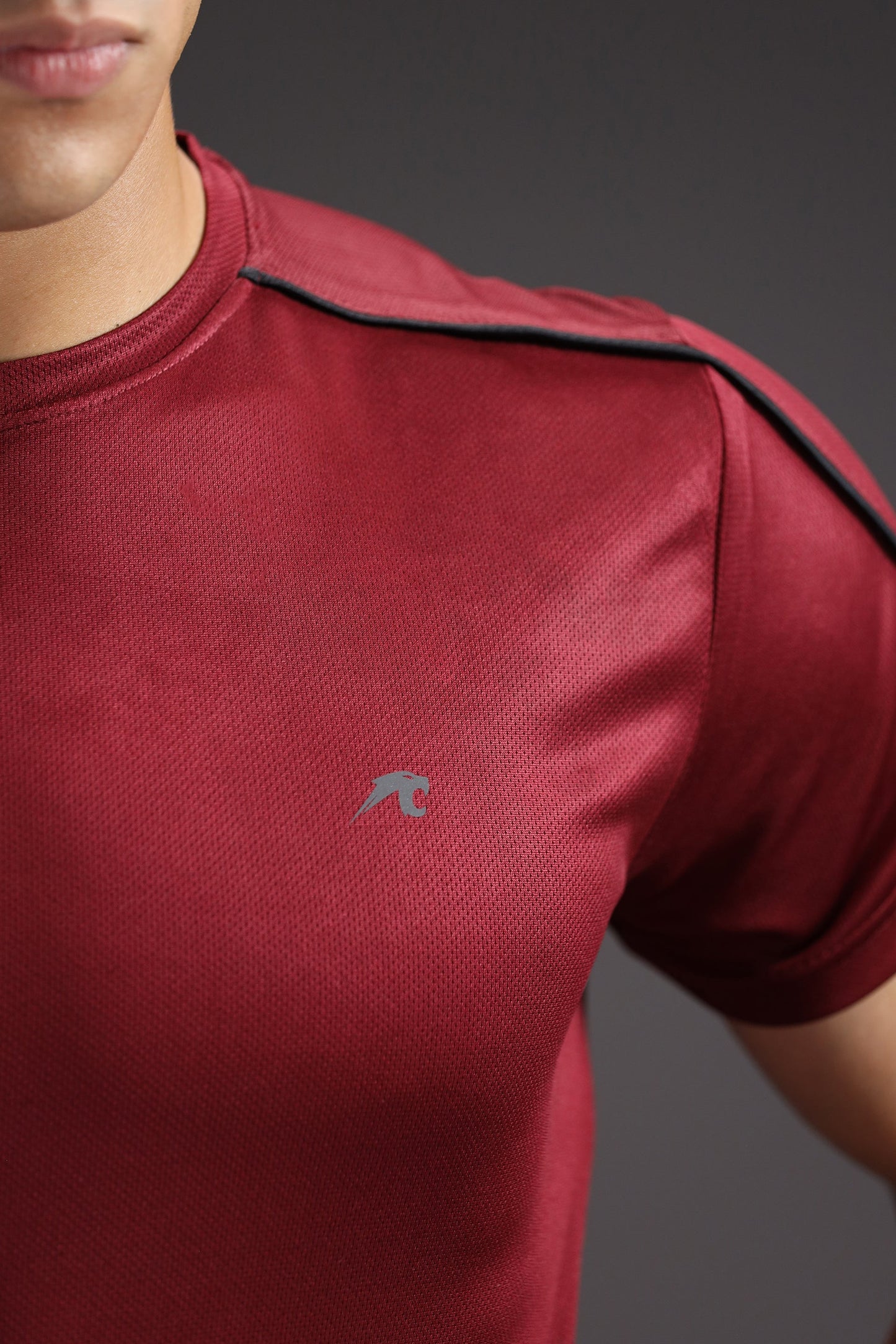 Activewear Contrast Piping Tee