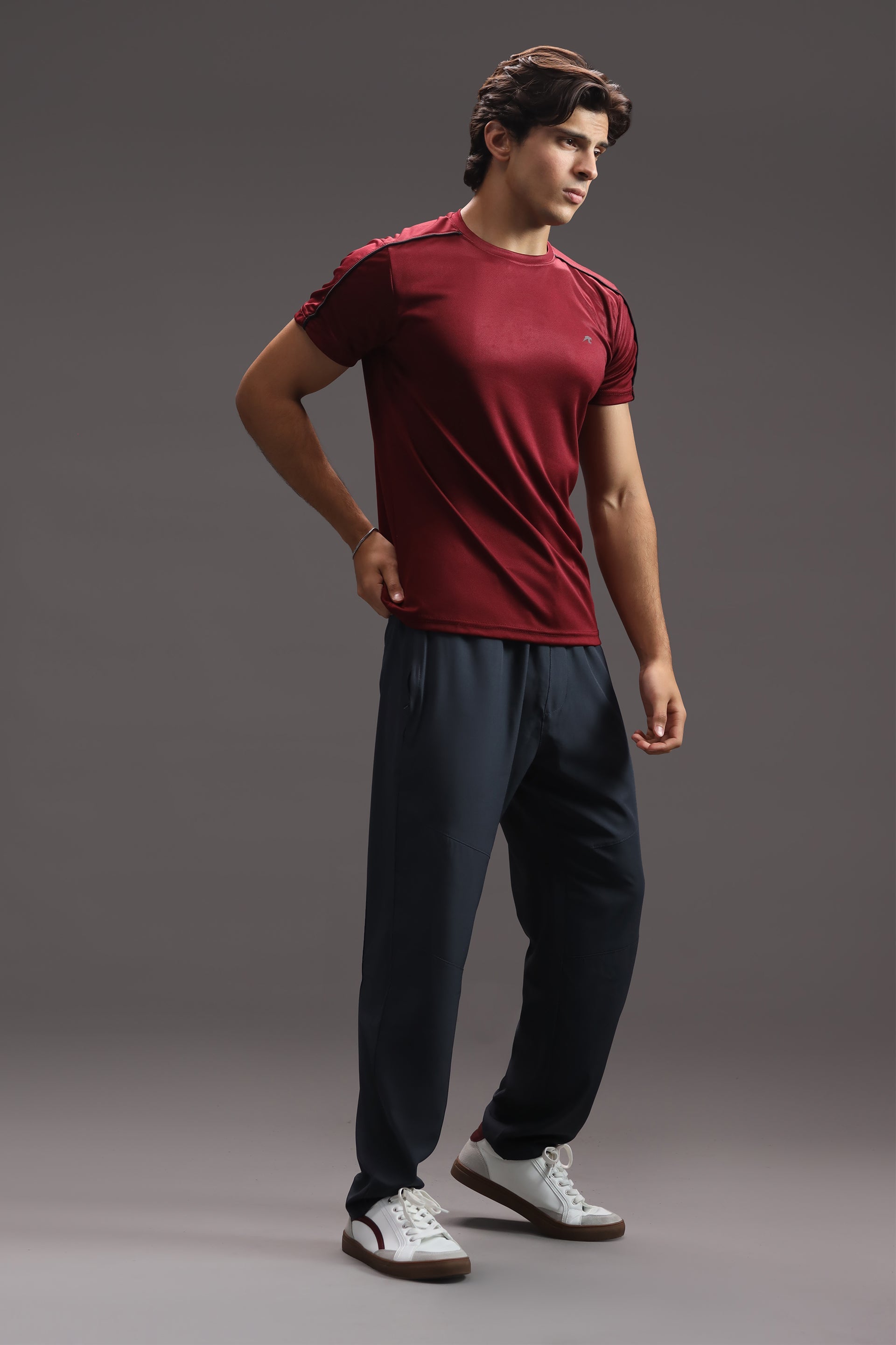 Activewear Contrast Piping Tee