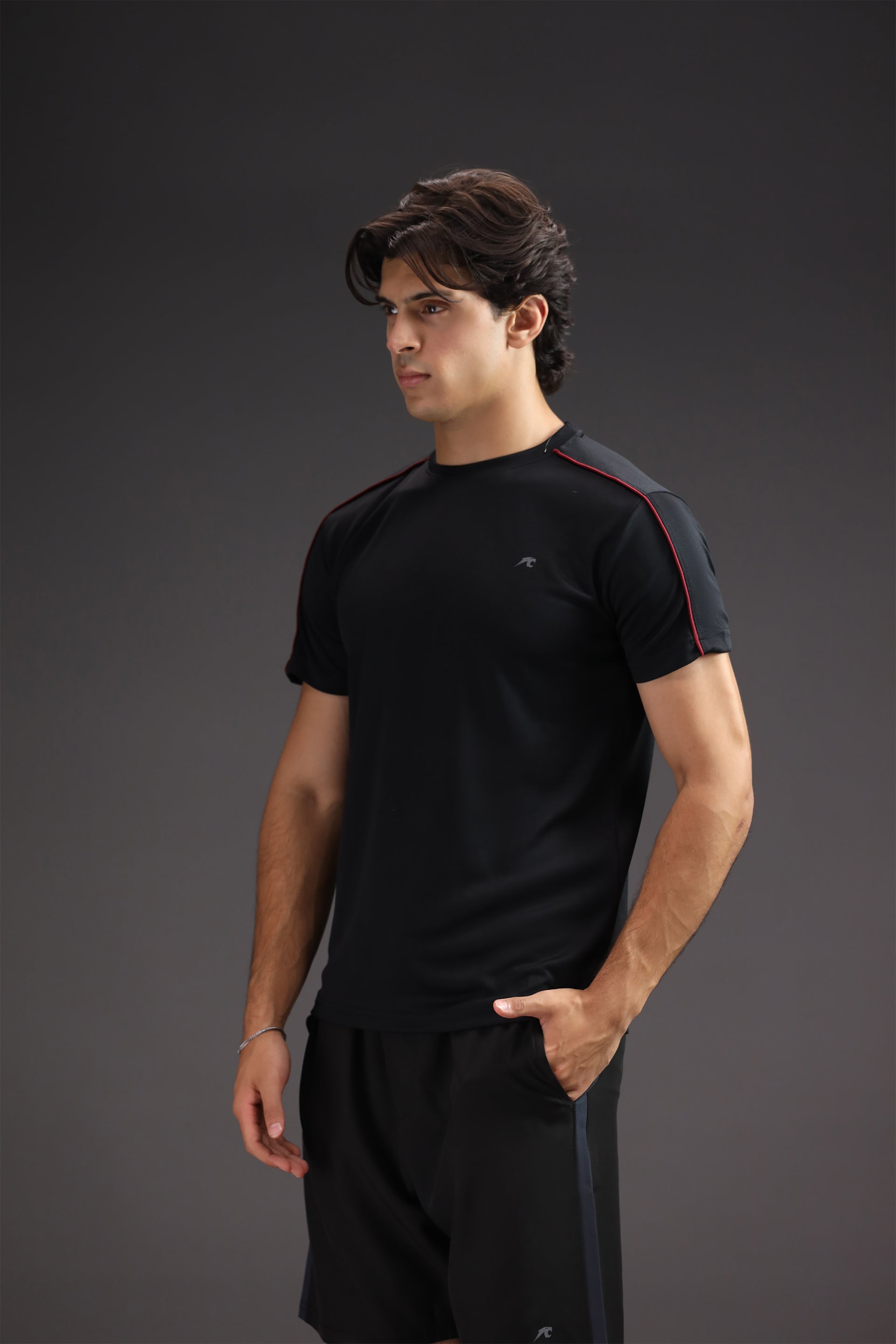 Activewear Contrast Piping Tee