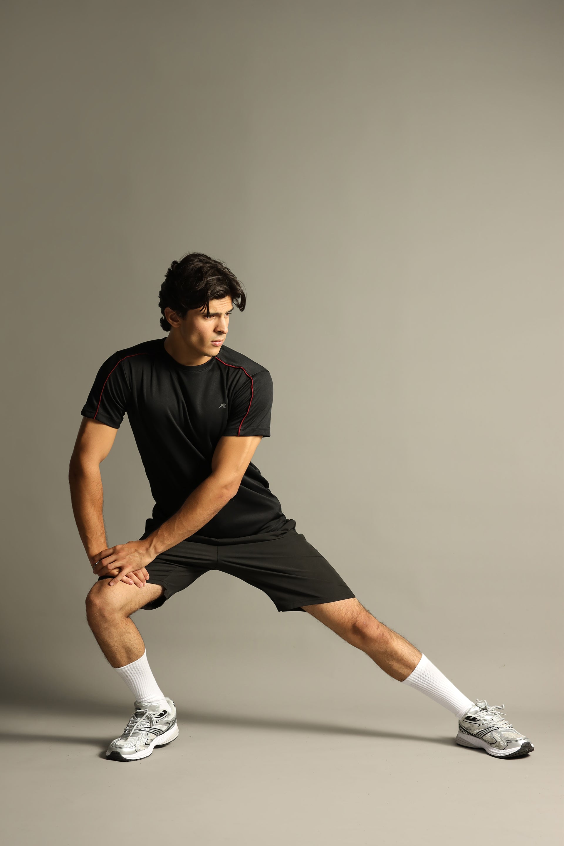 Activewear Contrast Piping Tee